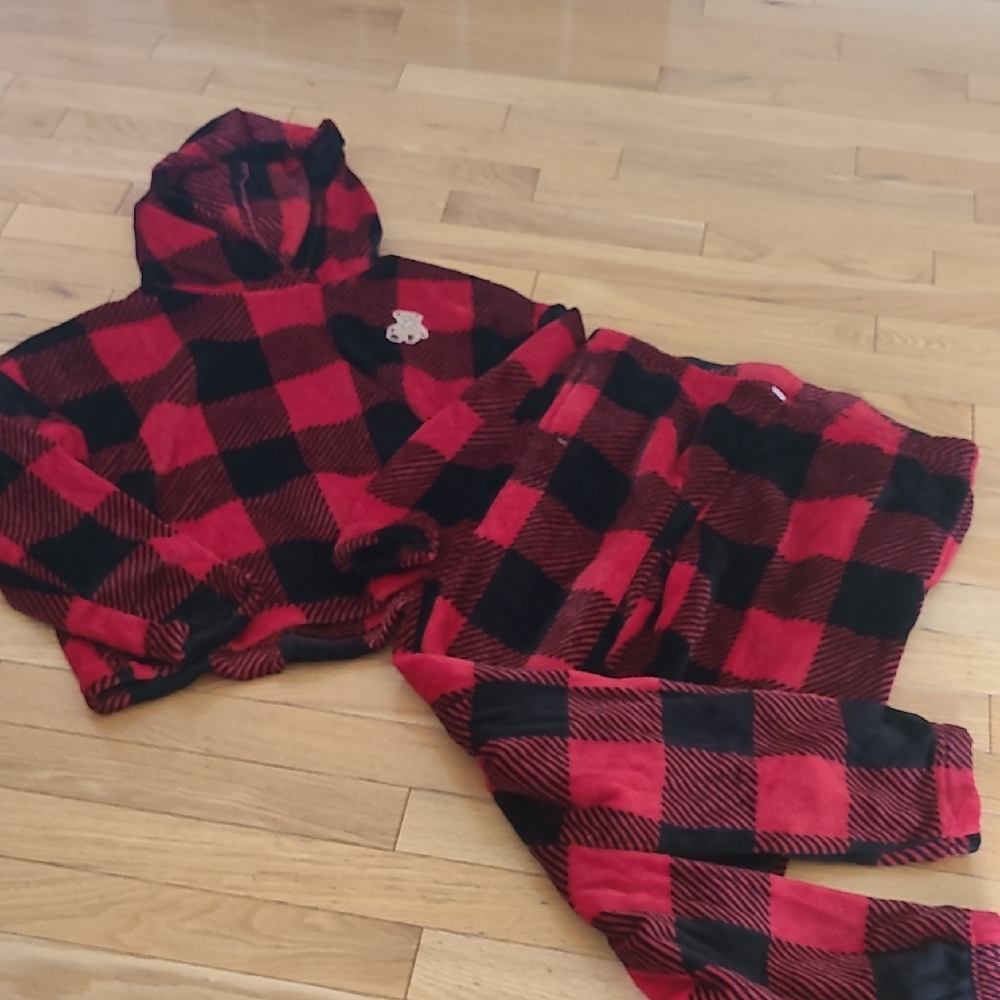 Buffalo Plaid Fleece Set
